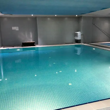 Comfortable Modern 5_star Apartment *
